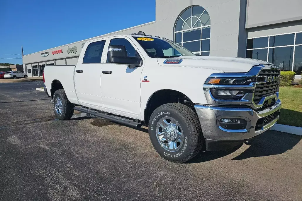 2025 Ram 2500 Tradesman photo 1