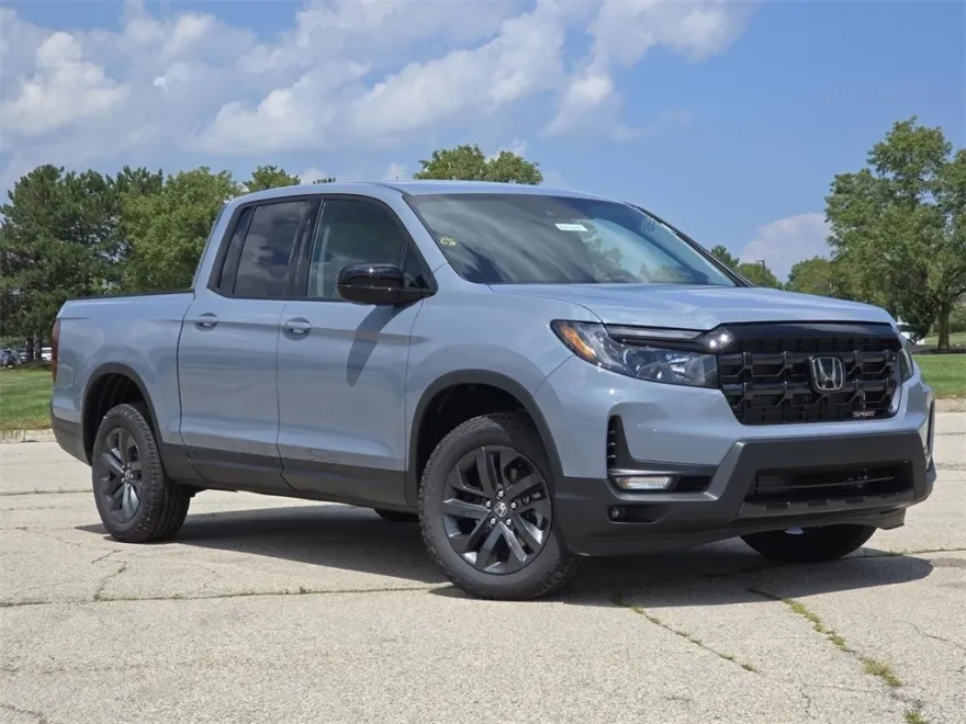 2025 Honda Ridgeline Sport photo 1