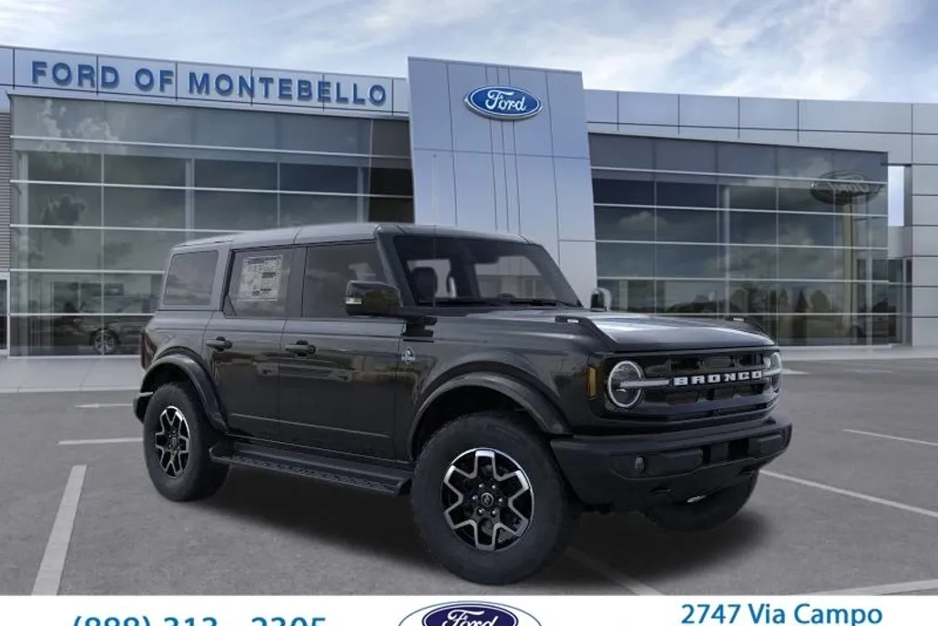 2025 Ford Bronco Outer Banks photo 1