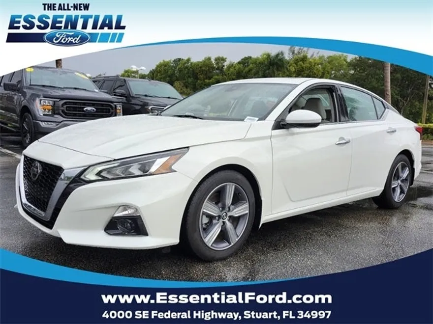 2022 Nissan Altima 2.5 SL photo 1