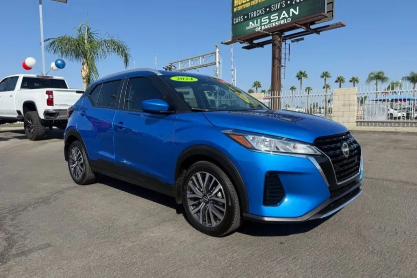 2024 Nissan Kicks SV photo 1