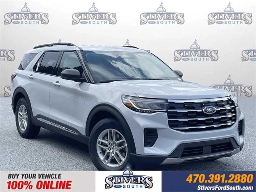 2025 Ford Explorer photo 1