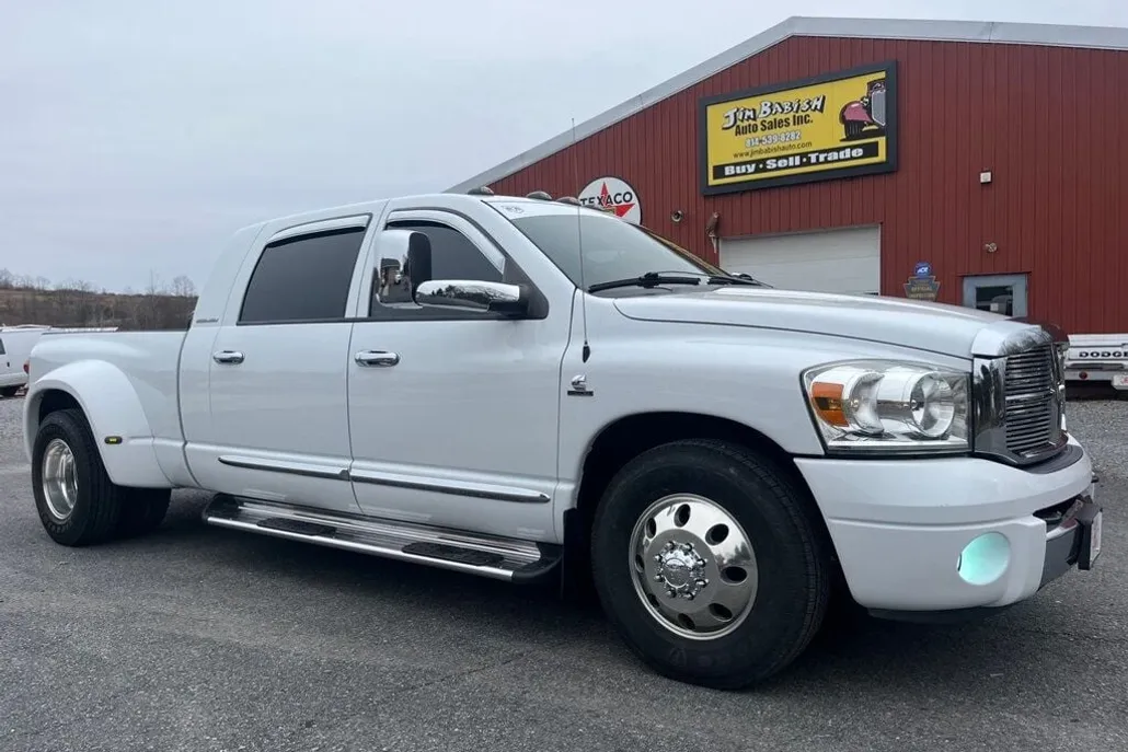 2007 Dodge Ram 3500 Laramie photo 1