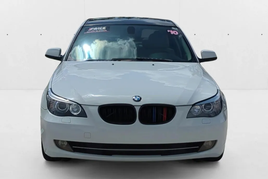 2010 Bmw 528i 5-series photo 1