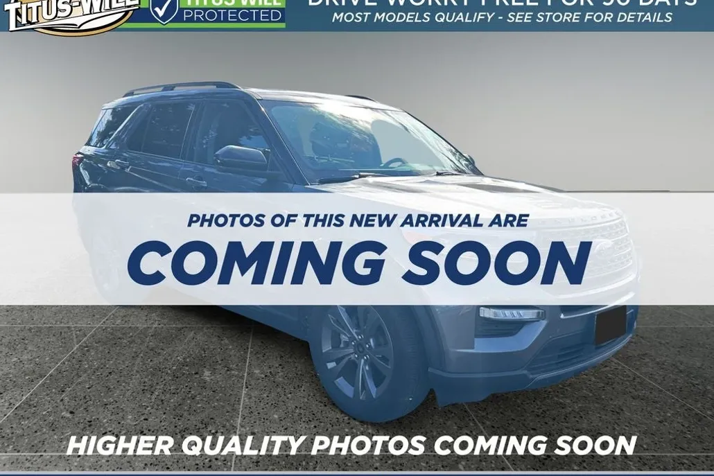 2023 Ford Explorer XLT photo 1