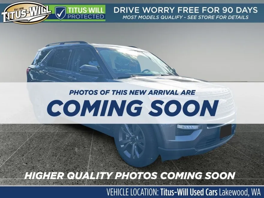 2023 Ford Explorer XLT photo 1