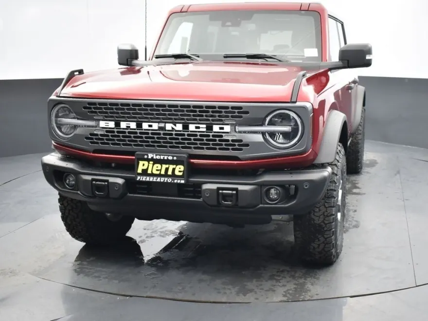 2025 Ford Bronco Badlands photo 1
