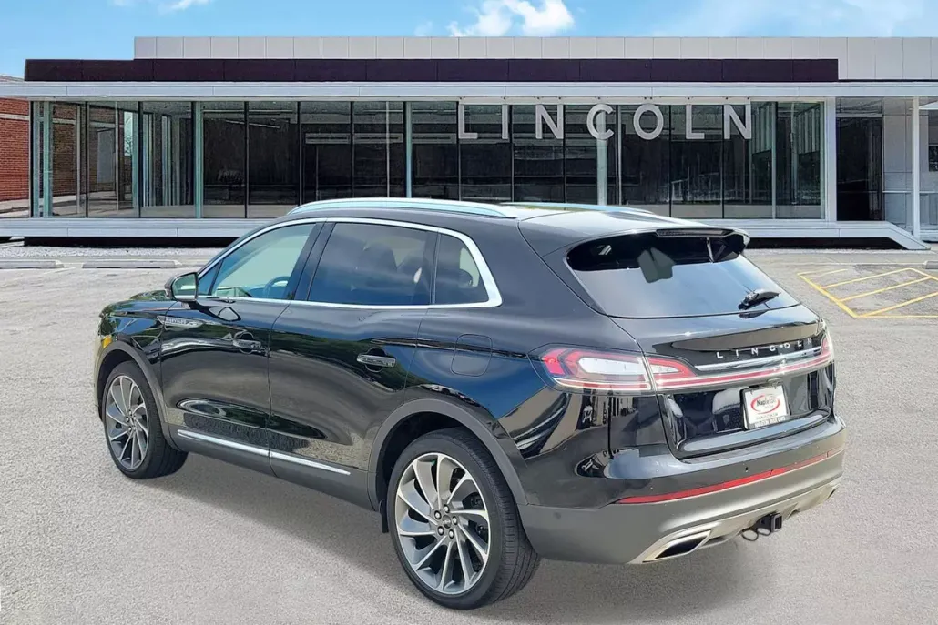 2022 Lincoln Nautilus Reserve photo 1