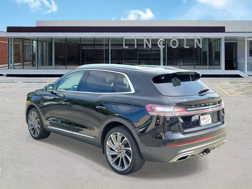 2022 Lincoln Nautilus Reserve photo 1