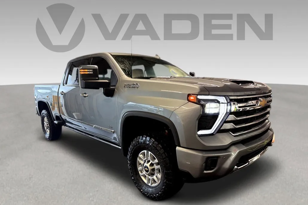 2024 Chevrolet Silverado 2500HD High Country photo 1