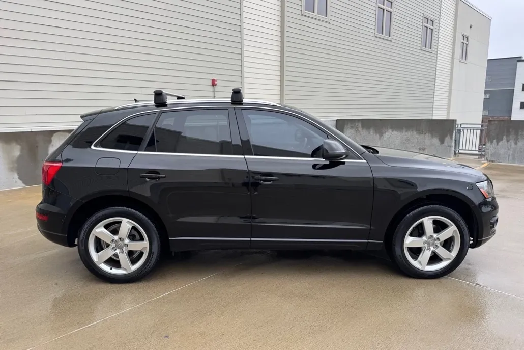 2010 Audi Q5 3.2 Premium photo 1
