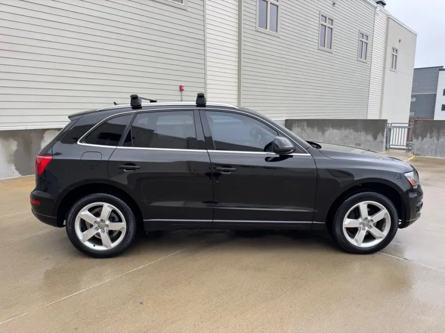 2010 Audi Q5 3.2 Premium photo 1