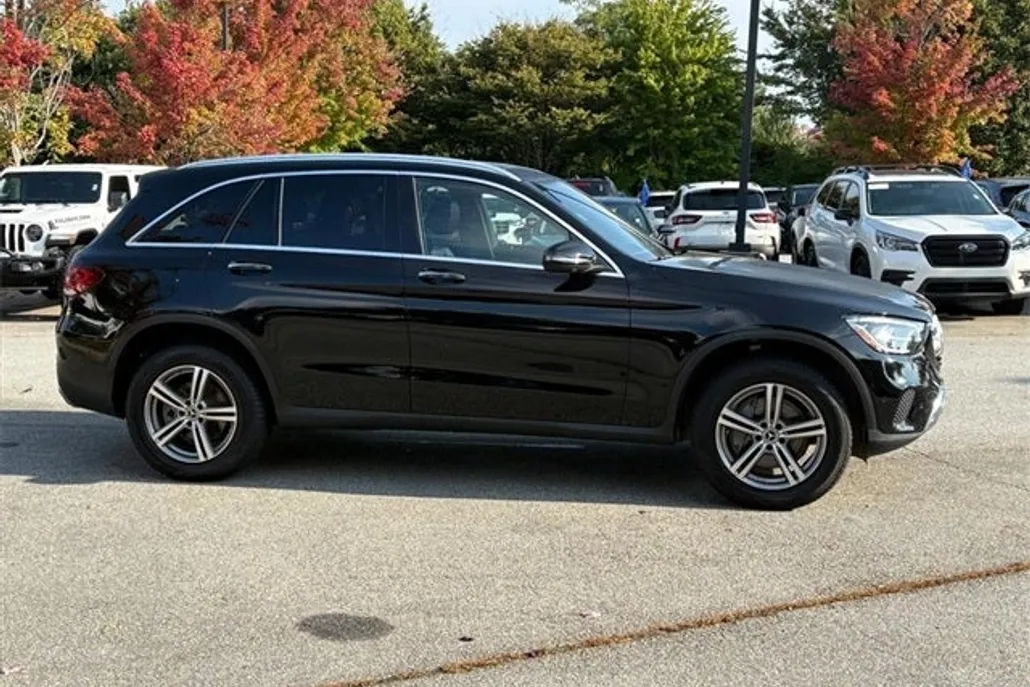 2022 Mercedes Benz GLC 300 4MATIC photo 1