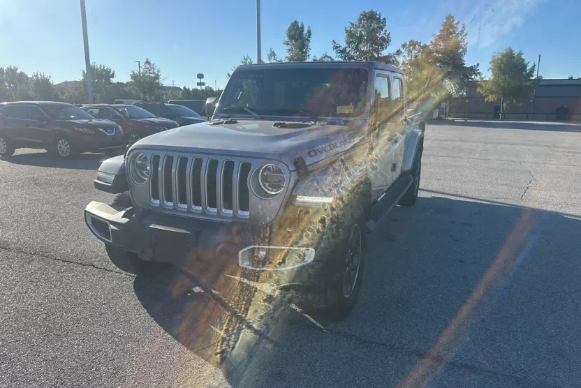 2020 Jeep Gladiator Overland photo 1