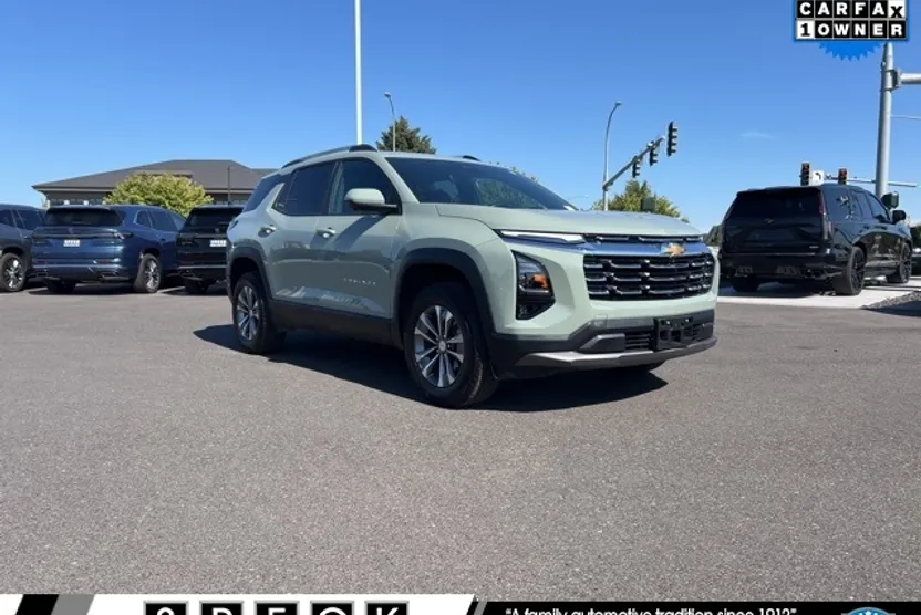 2025 Chevrolet Equinox LT photo 1