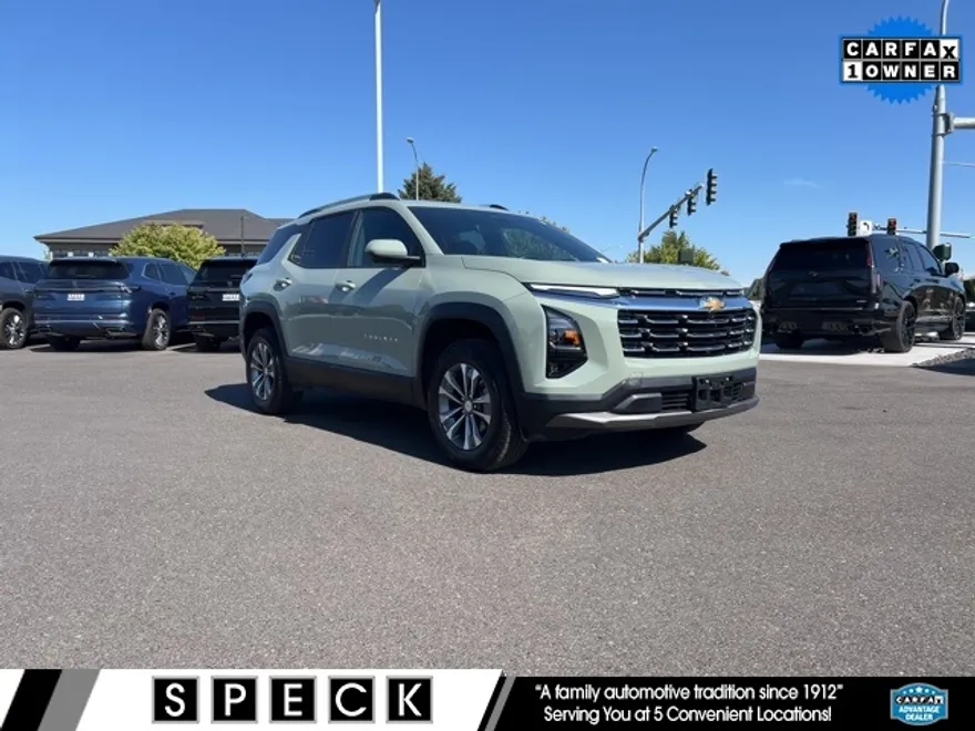 2025 Chevrolet Equinox LT photo 1