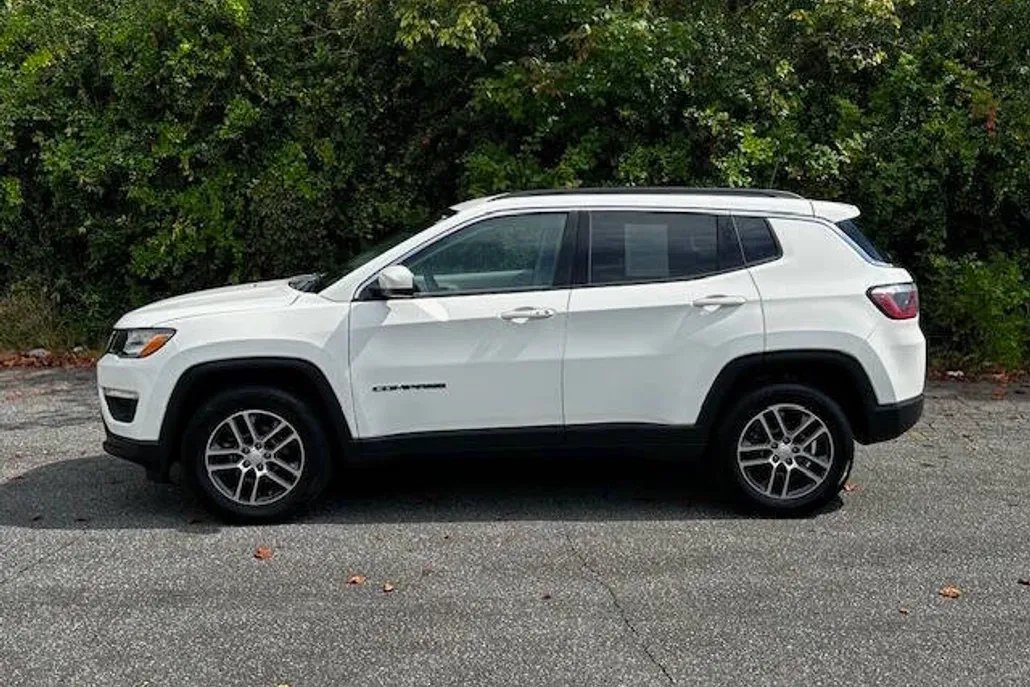 2018 Jeep Compass Latitude photo 1