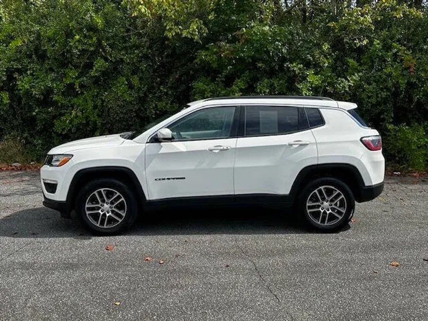 2018 Jeep Compass Latitude photo 1