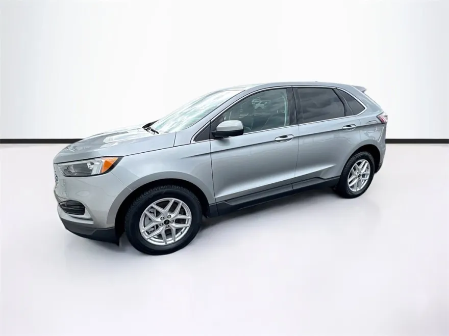 2024 Ford Edge SEL photo 1