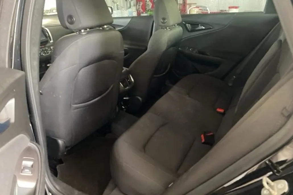 2020 Chevrolet Malibu photo 1