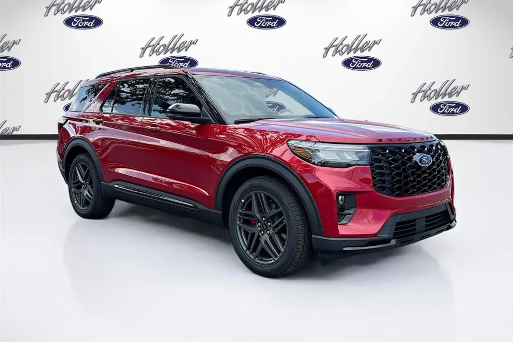 2025 Ford Explorer ST-Line photo 1