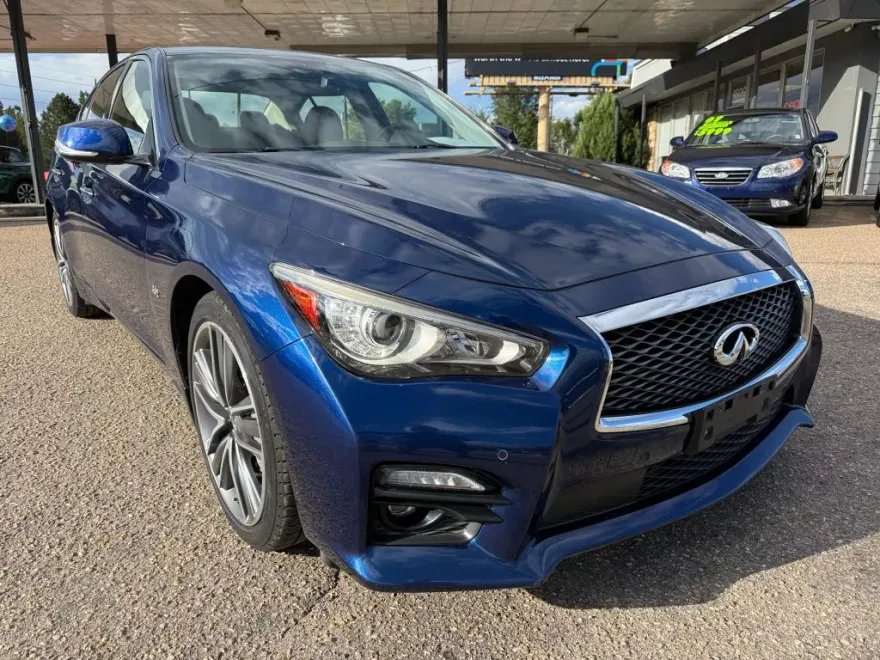 2017 Infiniti Q50 3.0t Sport photo 1