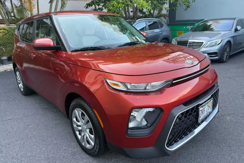 2021 Kia Soul LX photo 1