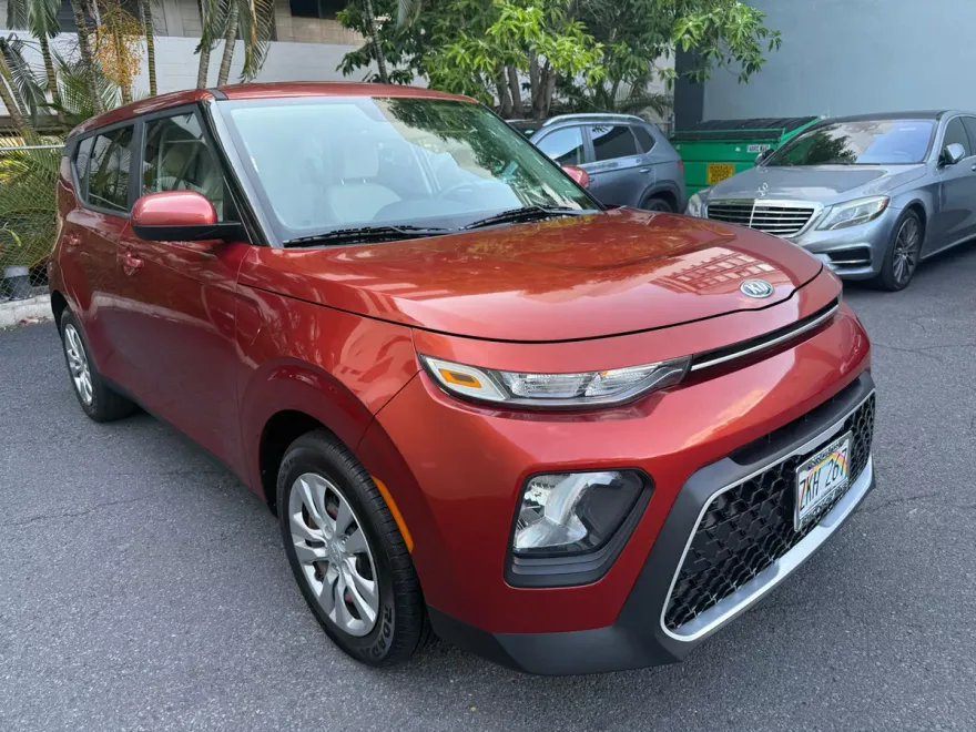 2021 Kia Soul LX photo 1