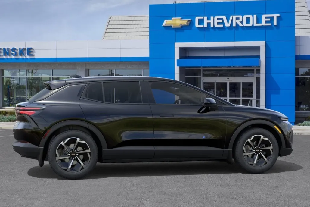 2026 Chevrolet Equinox EV 1LT photo 1