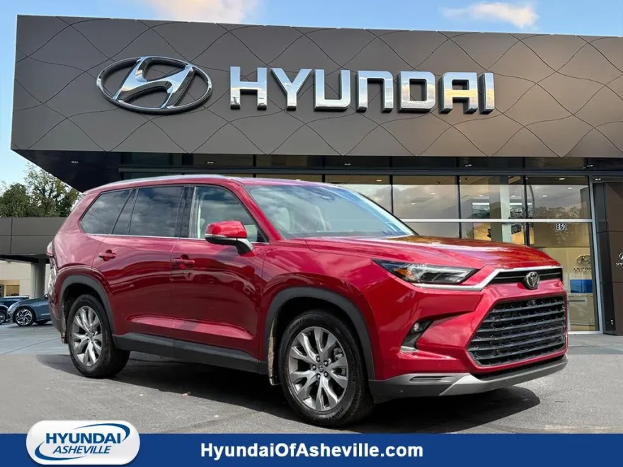 2025 Toyota Grand Highlander Hybrid Limited AWD photo 1