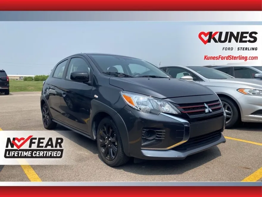 2024 Mitsubishi Mirage Black Edition photo 1