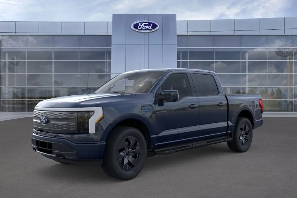 2025 Ford F-150 Lightning Lariat photo 1