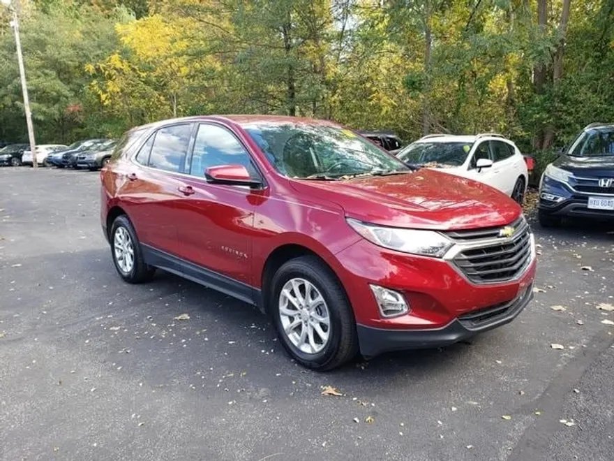 2020 Chevrolet Equinox LT photo 1
