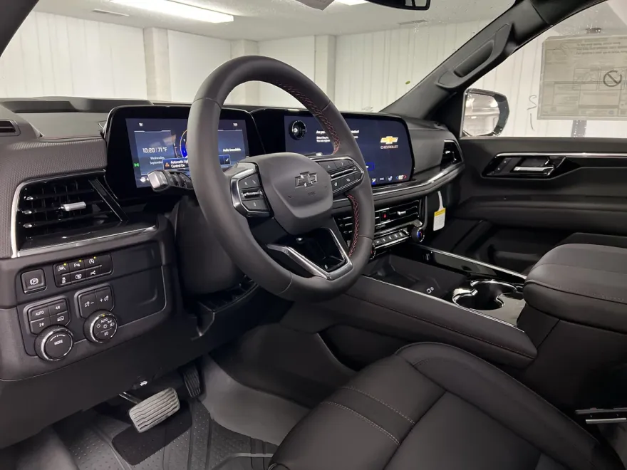 2026 Chevrolet Tahoe RST photo 1