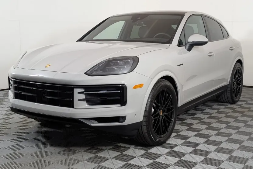 2026 Porsche Cayenne E-Hybrid Coupe photo 1