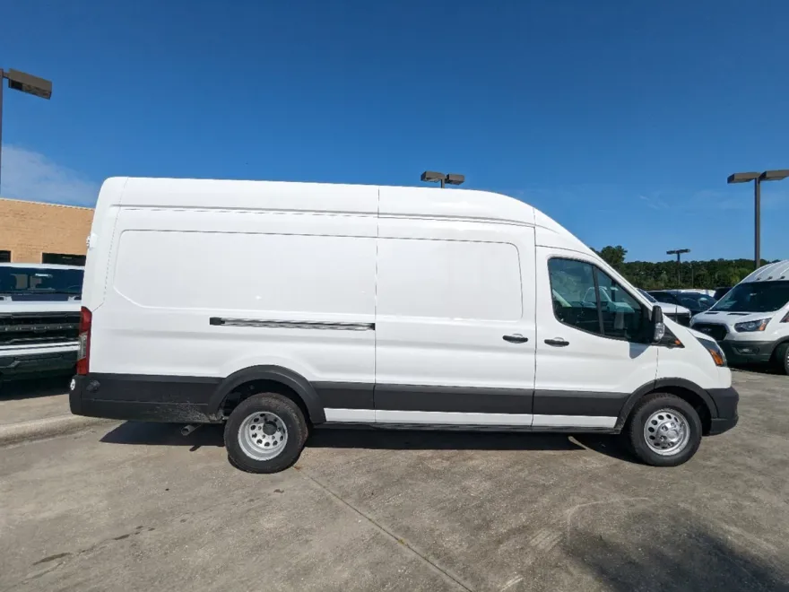 2024 Ford Transit photo 1