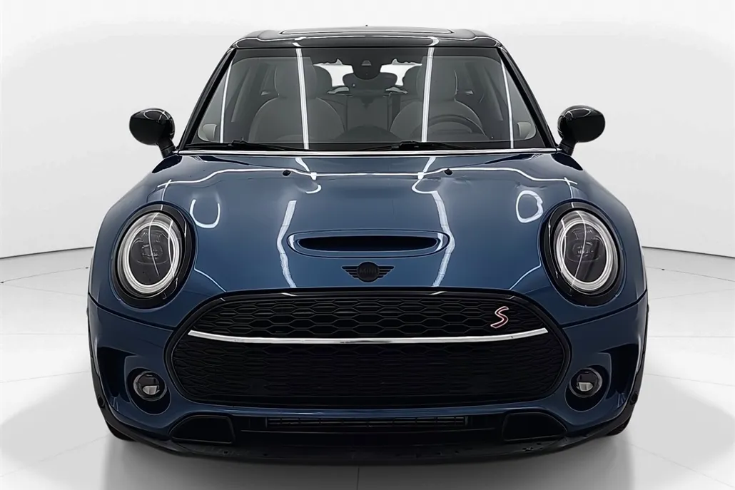 2022 Mini Cooper S Iconic photo 1