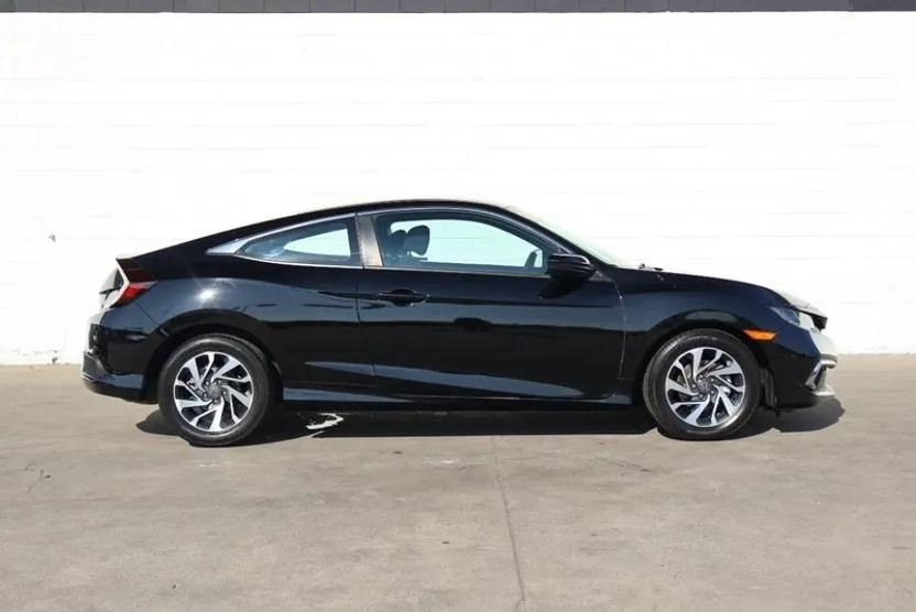2019 Honda Civic LX photo 1
