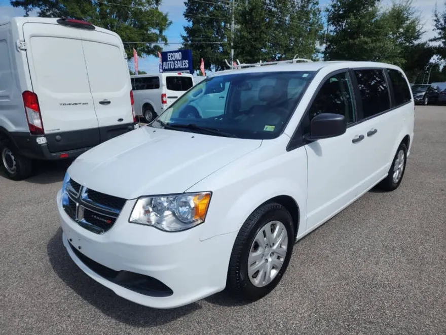 2019 Dodge Grand Caravan SE Anniversary Edition photo 1