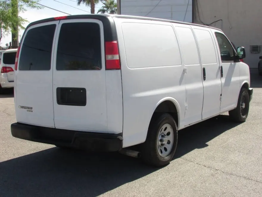 2012 Chevrolet Express 1500 Cargo Van photo 1