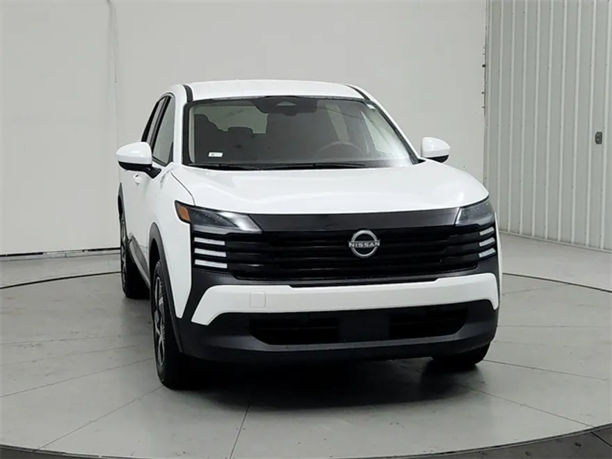 2025 Nissan Kicks SV photo 1