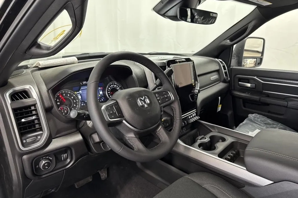 2025 Ram 2500 Big Horn photo 1