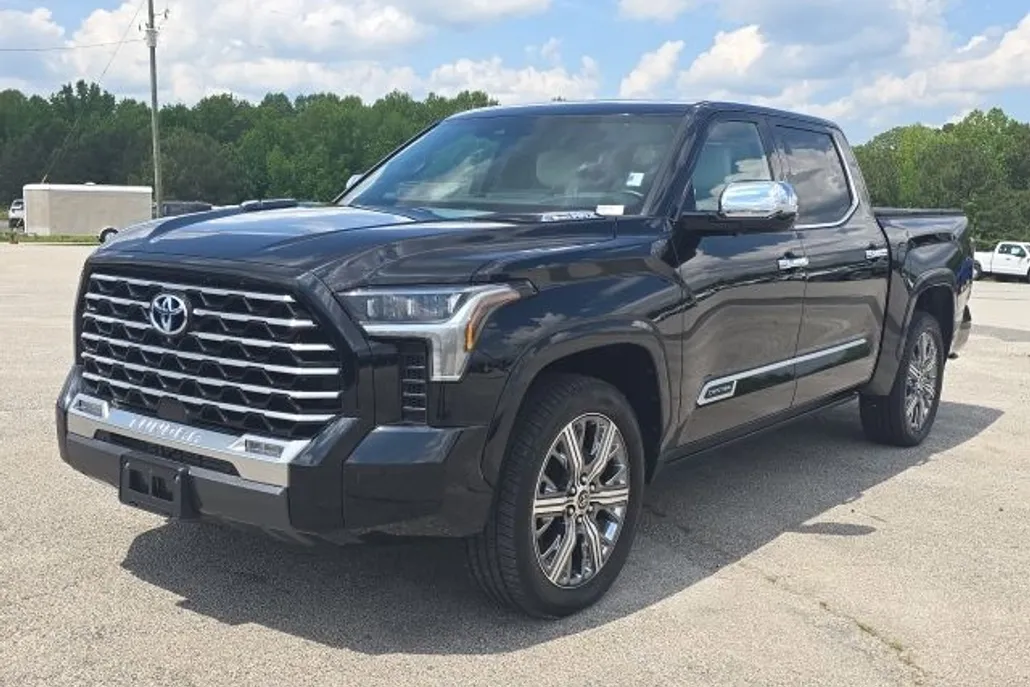 2022 Toyota Tundra CapStone photo 1