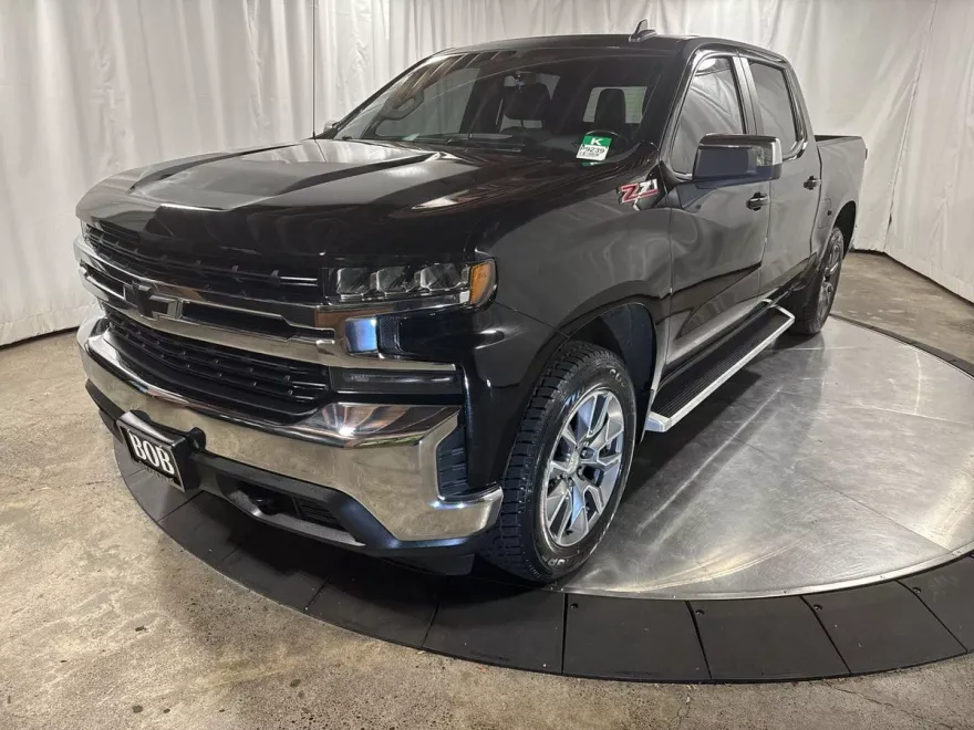 2022 Chevrolet Silverado 1500 LT photo 1
