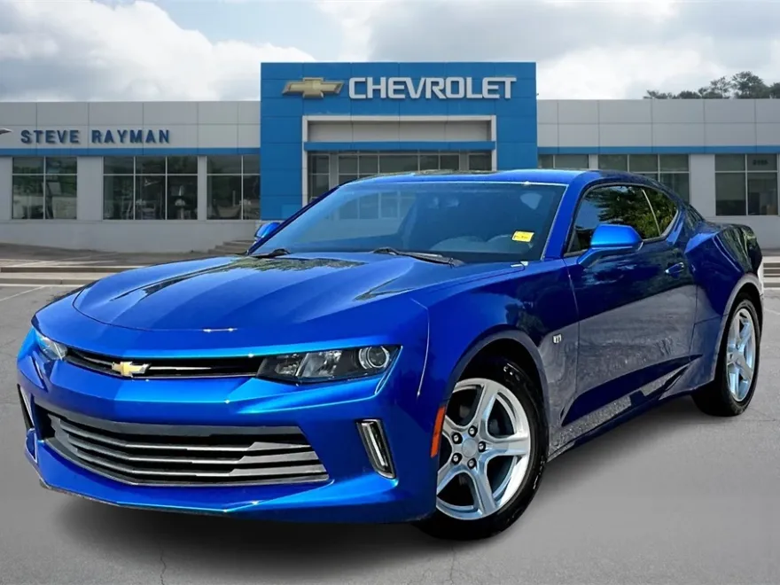 2018 Chevrolet Camaro 1LT photo 1