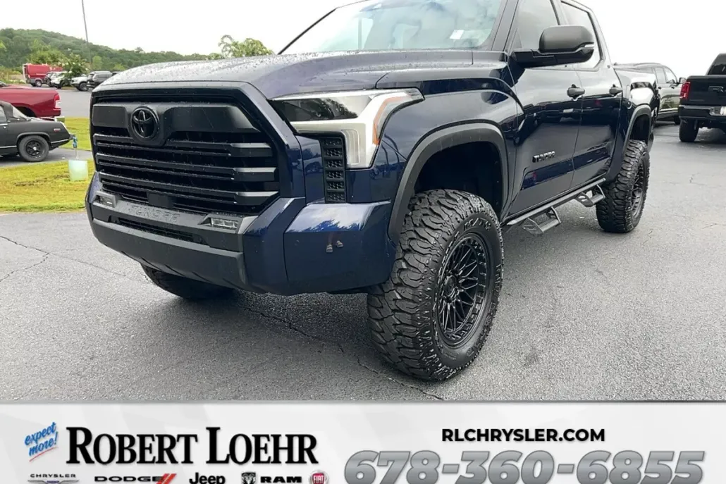 2022 Toyota Tundra SR5 photo 1