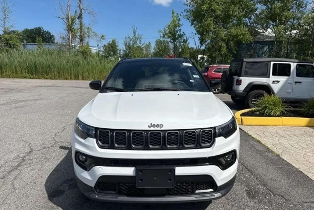 2025 Jeep Compass Limited photo 1