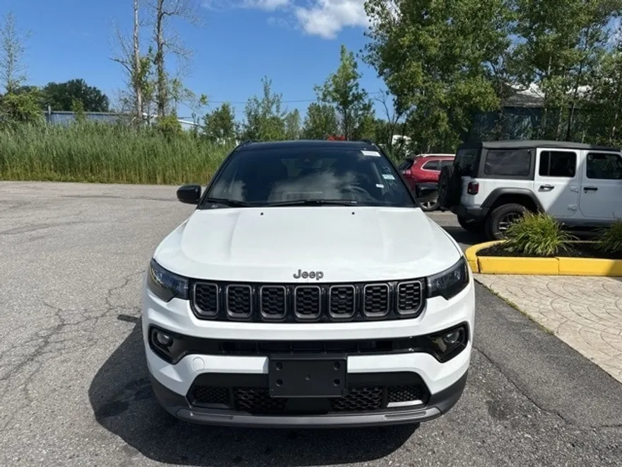 2025 Jeep Compass Limited photo 1