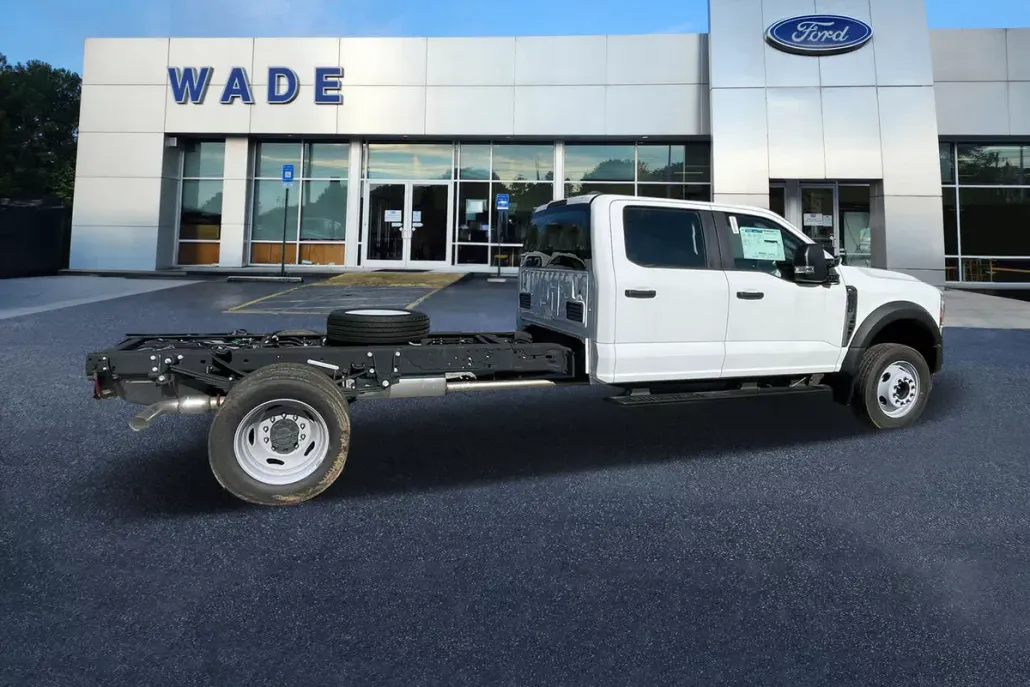 2024 Ford F-550 XL photo 1