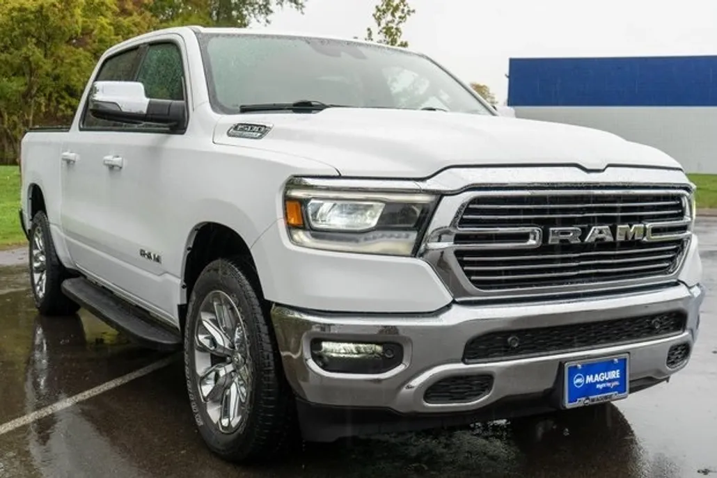 2023 Ram 1500 Laramie photo 1
